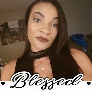 Meet your Posher, Helena